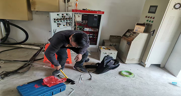 The installation and commissioning of the constant pressure variable frequency energy-saving control system in the water plant have been successfully completed