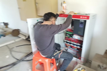 The installation and commissioning of the constant pressure variable frequency energy-saving control system in the water plant have been successfully completed